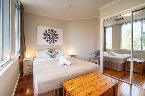 Quaint Auchenflower 1B1B Apt W Parking Close To UQ - Nambucca Heads Accommodation 3