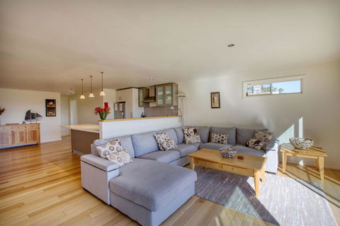 Quarterdeck Apartment - Nambucca Heads Accommodation 1