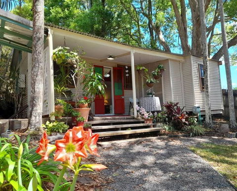 Quirky Cottage In Centre Of Maleny, Walk Everywhere - Nambucca Heads Accommodation 0