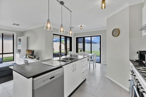 Red Gum Rise - Gateway To The Southern Highlands - Nambucca Heads Accommodation 0