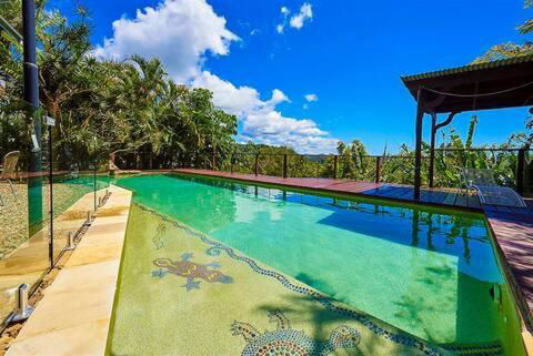 Private Access Retreat 1 Queen Bedroom W Stunning Pool And Ocean Views - Nambucca Heads Accommodation 1