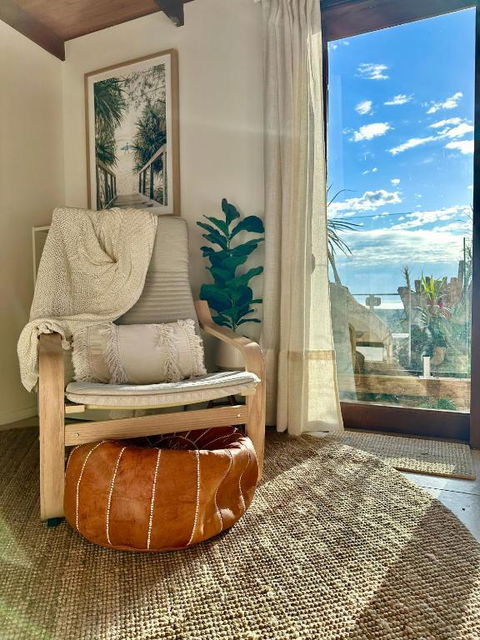 Private Access Retreat 1 Queen Bedroom W Stunning Pool And Ocean Views - Nambucca Heads Accommodation 3