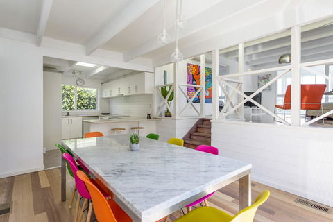 At Agnes Ave: Coastal Views - Nambucca Heads Accommodation 2