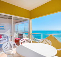 Avalon 4 - right across the road from convent beach - uninterrupted views - Nambucca Heads Accommodation