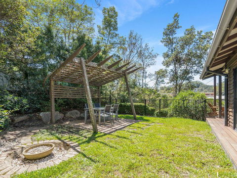 Avoca Beach Living - 84 Avoca Drive, Avoca Beach - Nambucca Heads Accommodation 2