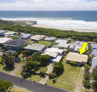 Bailey's Beach House - Nambucca Heads Accommodation