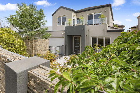 BANGALOW - MORNINGTON - Nambucca Heads Accommodation 0