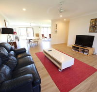 Barefoot Bungalow at Hat Head - Nambucca Heads Accommodation