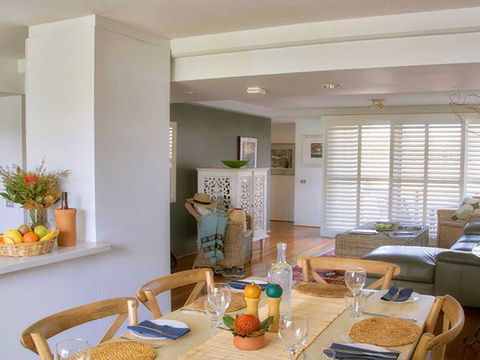 Barefoot' 7/44 Marine Drive - Fabulous Fingal Bay - Nambucca Heads Accommodation 1