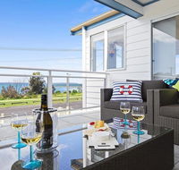 Bay Views - panoramic Jervis Bay views - Nambucca Heads Accommodation