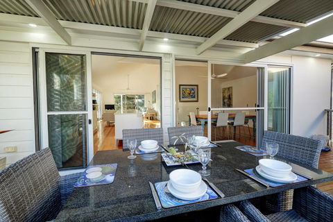 BEACH - BAY - BEE - PET FRIENDLY - Nambucca Heads Accommodation 2