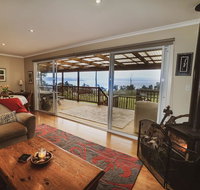 Beach House 'Aisling' - Nambucca Heads Accommodation