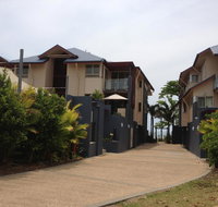 Beach House Apartment 1 - Nambucca Heads Accommodation