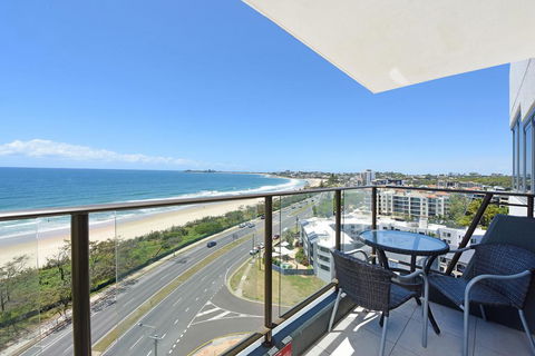 Beachfront Towers - Nambucca Heads Accommodation 1
