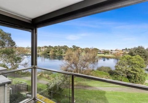 Riviera Lakeside With Uninterrupted Water Views - Nambucca Heads Accommodation 0