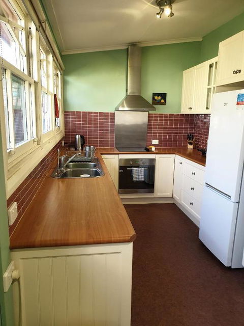 Redruth - 2 Bedroom Cottage Situated In Wandiligong - Nambucca Heads Accommodation 3