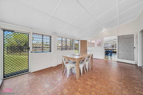 Reef Shack Beach Vibes Stroll To The Beach - Nambucca Heads Accommodation 3