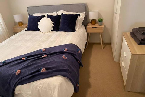 Relax In The Spa With Views Opposite Lake Eildon - Nambucca Heads Accommodation 2