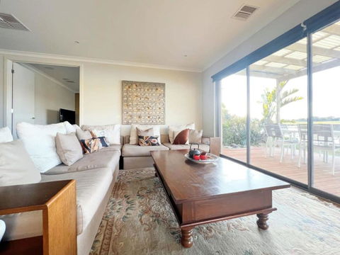 Retreat Andrew House - Nambucca Heads Accommodation 3