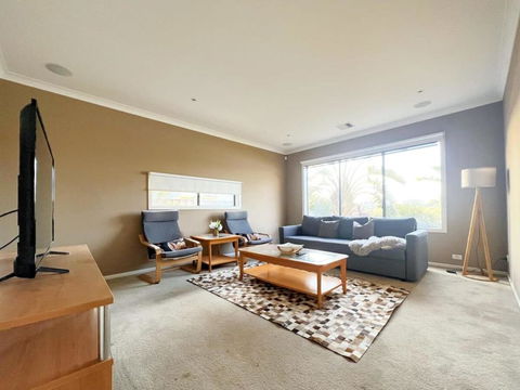 Retreat Andrew House - Nambucca Heads Accommodation 0