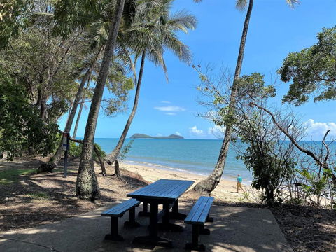 Ribbons Beachfront Apartments Clifton Beach - Nambucca Heads Accommodation 3