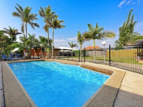 Riviera Motel Bundaberg - Nambucca Heads Accommodation 0