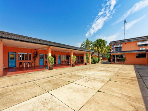 Riviera Motel Bundaberg - Nambucca Heads Accommodation 1