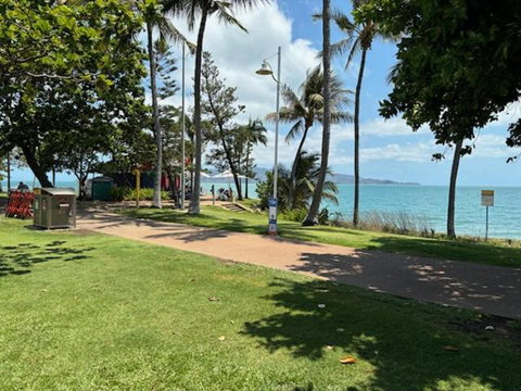 Residential Two-bedroom Unit On The Strand, Self-check In, Wi-fi - Nambucca Heads Accommodation 1