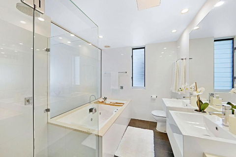 Rockpool No 4 Beachfront Unit - Nambucca Heads Accommodation 3