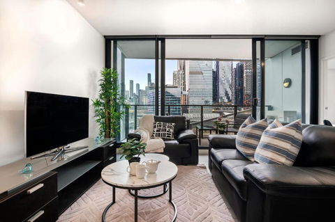 Rooftop Pool 2BR Apartment At Marvel Stadium With Free Parking - Nambucca Heads Accommodation 1