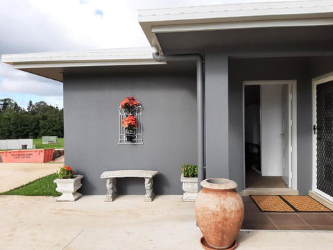 Room In Guest Room - Cozy Room With Separate Entrance And Ensuit Bathroom - Nambucca Heads Accommodation 1
