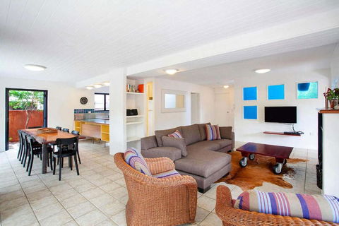 Ross Cres Spacious Private Beach House - Nambucca Heads Accommodation 2
