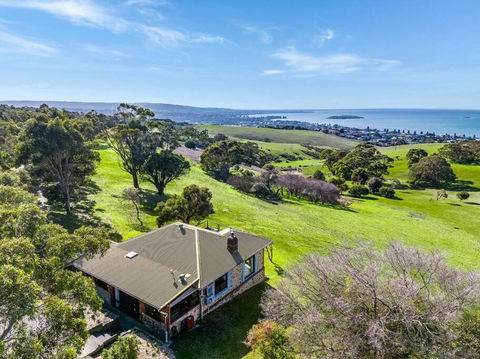 Rustic Cottage - Nambucca Heads Accommodation 3