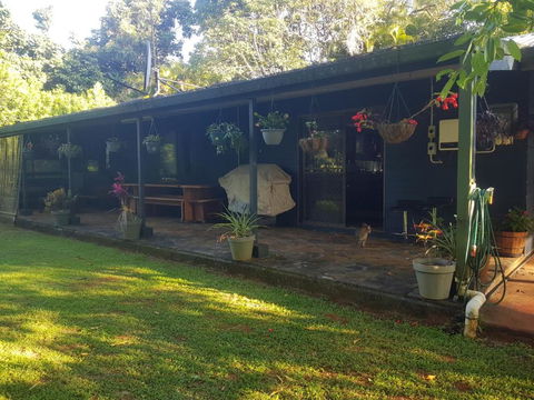 Rustic Retreat - Nambucca Heads Accommodation 0