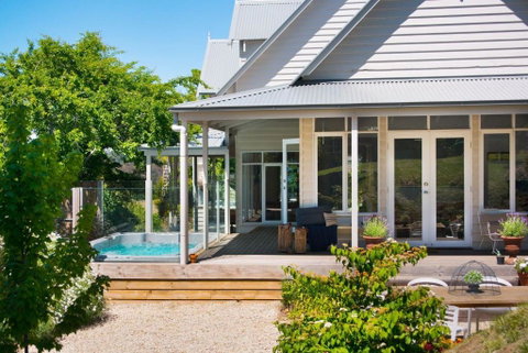 Sades - Nambucca Heads Accommodation 0