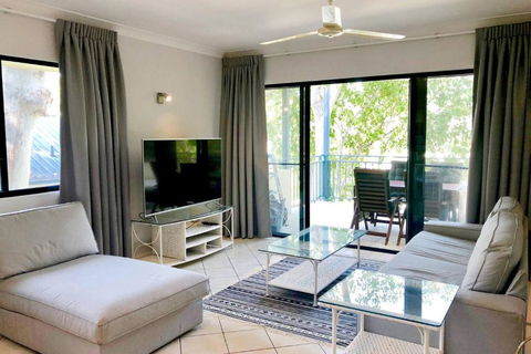 Salt & Sand - Tropical Oasis Footsteps To Beach - Nambucca Heads Accommodation 1