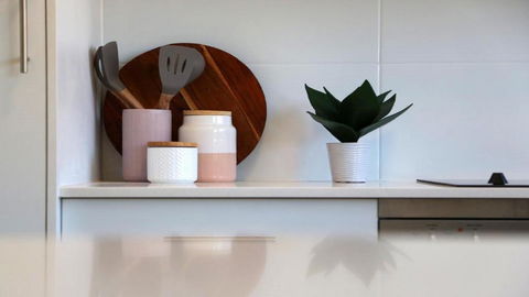 Salt Life Short Walk To Beach, Shops Cafes Accom Holidays - Nambucca Heads Accommodation 2