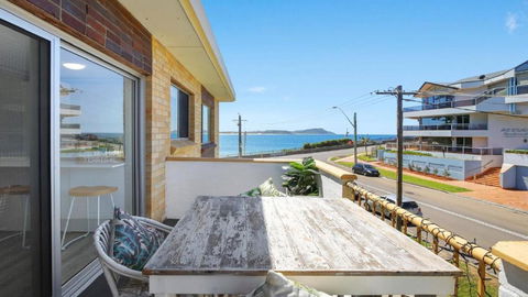 Salt Life Short Walk To Beach, Shops Cafes Accom Holidays - Nambucca Heads Accommodation 0