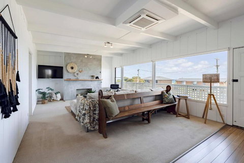 Saltwater Terrace With Panoramic Ocean Views - Nambucca Heads Accommodation 2