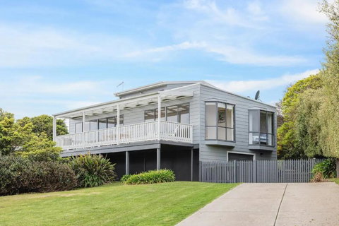 San Remo Panorama By Ready Set Stay - BYO LINEN & TOWELS - Nambucca Heads Accommodation 2