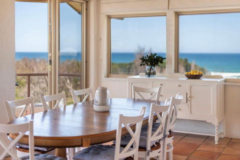 Sandrift Two - Oceanstays - Nambucca Heads Accommodation 2