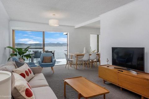 Sandy Bay Waterfront - Nambucca Heads Accommodation 2