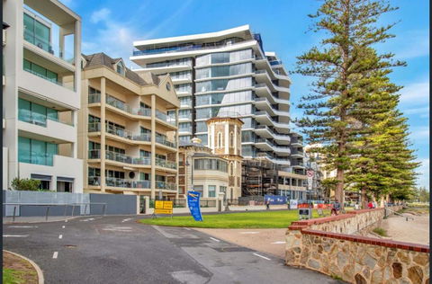 Seafield Tower Glenelg Apartment No 1 - Nambucca Heads Accommodation 0