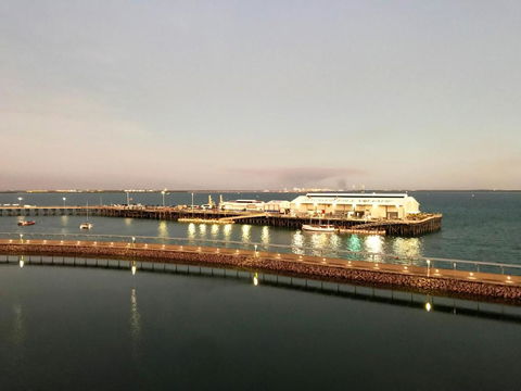 Serenity Sea La Vie - 3brm Penthouse At Darwin Waterfront - Nambucca Heads Accommodation 0