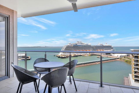 Serenity Sea La Vie - 3brm Penthouse At Darwin Waterfront - Nambucca Heads Accommodation 1