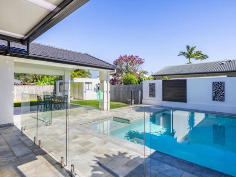 Seaside Modern And Luxurious Mansion With Pool - Nambucca Heads Accommodation 2