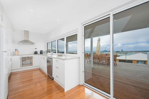 Seaview Apollo Escape - Nambucca Heads Accommodation 3