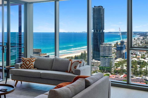 Signature Broadbeach Ocean Views Apartment - CoastHM - Nambucca Heads Accommodation 1