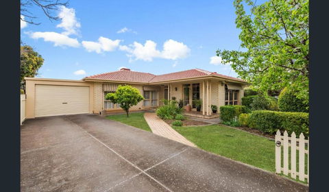 Spacious, Modern & Stylish Vacation Home - Nambucca Heads Accommodation 0