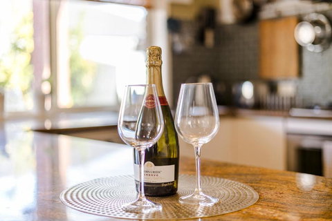 StayAU Family Home Comfort In Caroline Springs - Nambucca Heads Accommodation 1